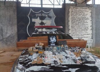 Serviço de Operações Especiais impede entrada de 85 celulares e drogas na Penitenciária Central