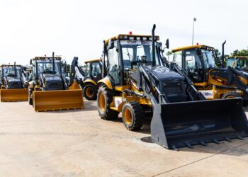 Investimentos do Governo de MT ajudaram a equipar prefeituras e melhorar estradas