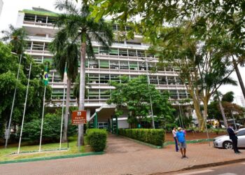 Decreto disciplina ponto facultativo nos órgãos da administração pública nos dias 20 e 21 de fevereiro