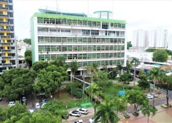 Decreto altera horário e somente servidores da Secretaria de Assistência Social devem retornar ao expediente às 13h da quarta-feira (22)