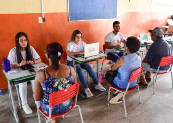 Mutirão cadastra famílias do Distrito do Coxipó do Ouro no programa SER Família