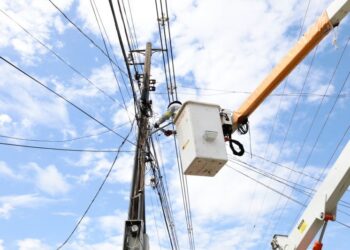 Serviço de manutenção na iluminação pública atendeu 40 bairros e oito avenidas nesta semana