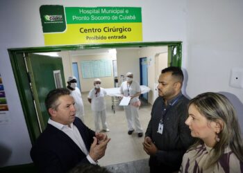 Governador anuncia cirurgias eletivas em Cuiabá e pede que órgãos de controle intensifiquem fiscalização