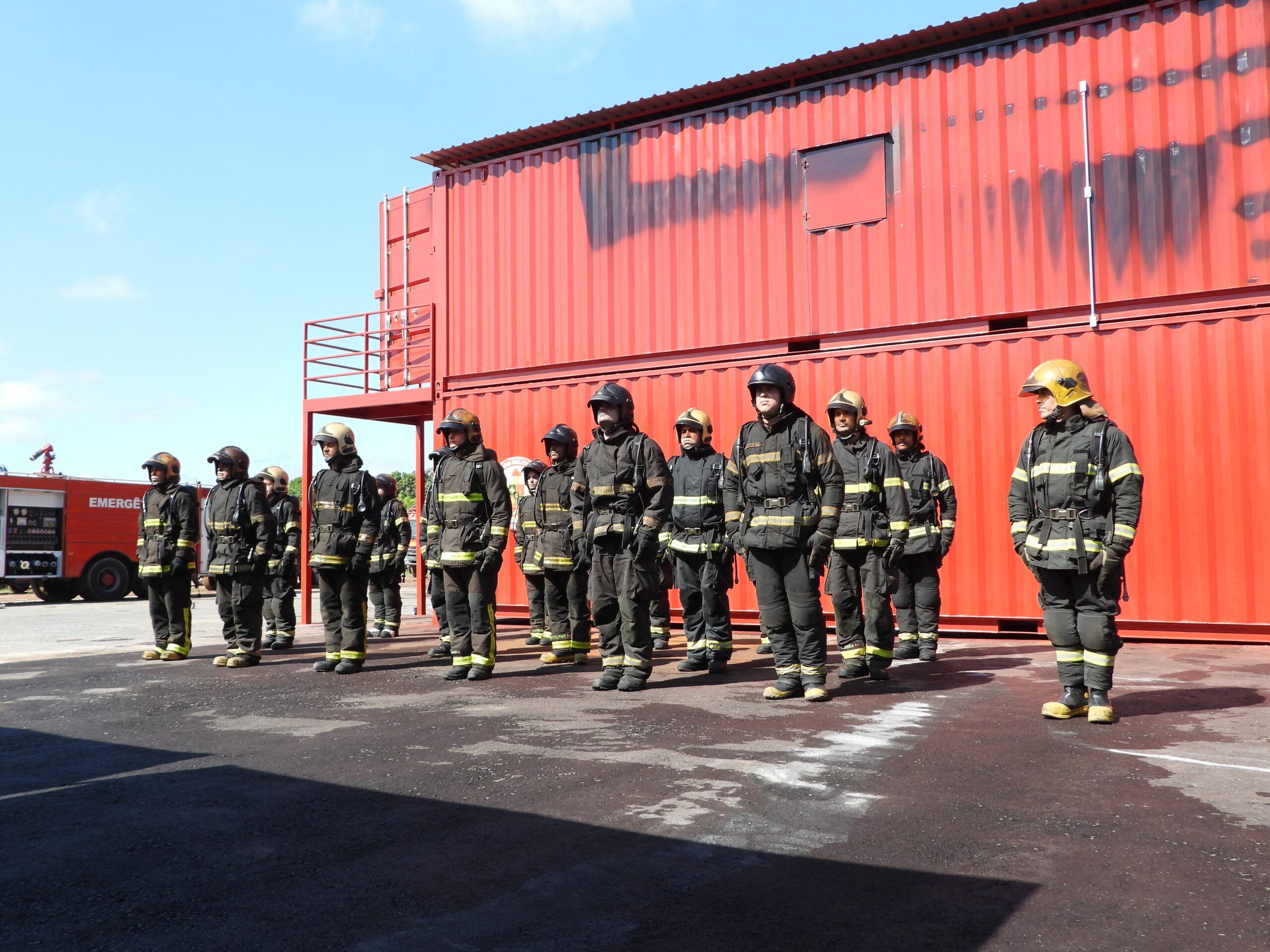 Corpo de Bombeiros de MT adquire simulador de incêndio de dois andares