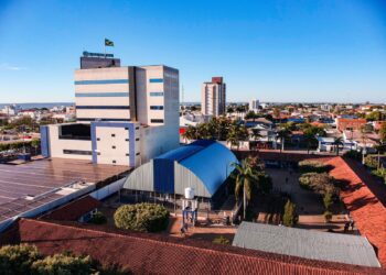 Governo de MT já entregou 22 quadras poliesportivas e outras 36 estão em construção