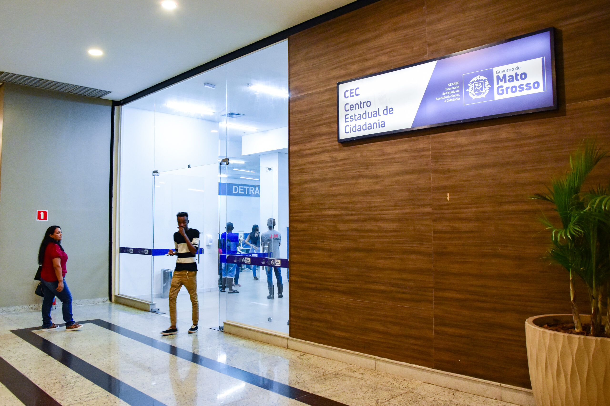 Centro Estadual de Cidadania realizou mais de 12 mil atendimentos em maio