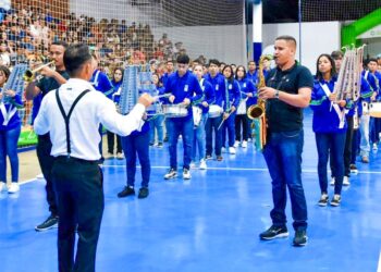 “Tocar na banda da minha escola deu mais sentido à vida”, diz estudante