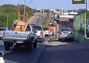 Cerca de dez acidentes são registrados em um dia por causa das obras do BRT em Várzea Grande (MT)