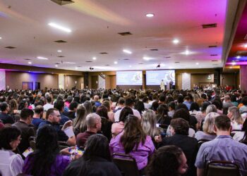 Seduc reúne mais de 1,2 mil profissionais da educação para debater planejamento escolar