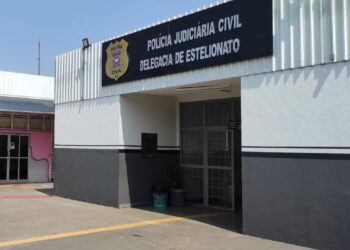Polícia Civil prende 9 pessoas e apreende adolescente por golpes pela internet em Cuiabá