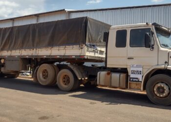 Polícia Militar prende homem e recupera caminhão com 23 toneladas de soja furtadas em Guiratinga