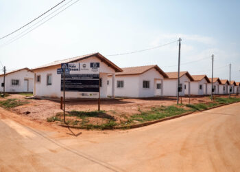Obras de casas populares em Nova Maringá estão 70% concluídas