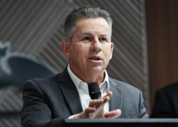 Governo de MT decide não aumentar ICMS: “Estado não vai entrar em guerra fiscal”, afirma governador