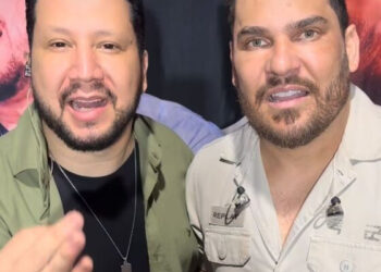 Dupla sertaneja esquece contagem e atrasa queima de fogos