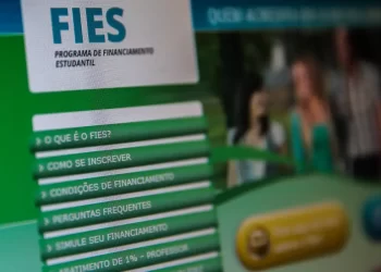 Ministério da Educação adia publicação de edital do Fies