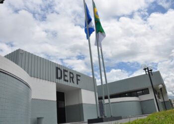 Mulher é presa por emprestar conta bancária para receber dinheiro subtraído durante roubo em Acorizal