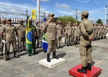 Novo comandante do 1º Comando Regional de Bombeiros Militar é oficializado em cerimônia