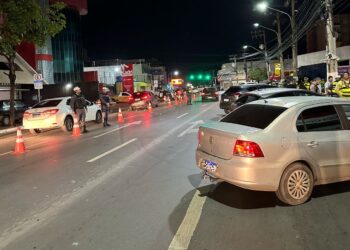 Operação Lei Seca resulta na prisão de 17 motoristas embriagados na Avenida Isaac Póvoas