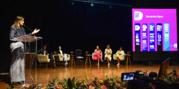 “O SER Família Mulher resgata a dignidade de mulheres que sofreram violência doméstica”, destaca secretária de Assistência Social