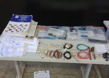 Polícia Civil cumpre mandados contra lideranças de facção criminosa presos na PCE