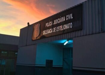 Polícia Civil cumpre buscas contra golpistas que venderam camionete com placa clonada e documentos falsos