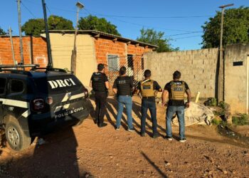 Operação cumpre mandado em Cuiabá em investigação sobre crime de incentivo à autolesão entre adolescentes