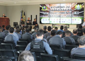 Polícia Militar realiza aula inaugural do 2º Curso de Policiamento em Estádios para 40 alunos