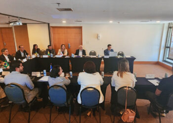 Seduc apresenta indicadores de MT e debate mudanças no modelo de ensino médio em reunião do Consed