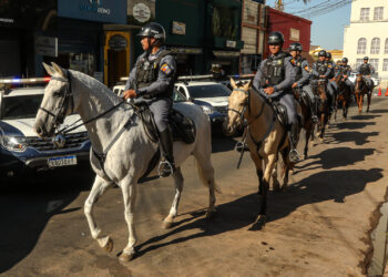 Cavalaria da Polícia Militar prende foragido da Justiça e suspeito de tráfico de drogas em Cuiabá