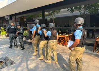 Bope realiza treinamento simulado de situação de crise de roubo com reféns