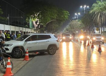Fiscalização da Lei Seca prende 12 condutores embriagados neste domingo