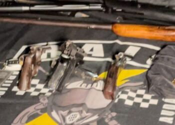 PM prende suspeitos de furtos em propriedades rurais, apreende armas e recupera produtos