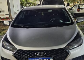 Polícia Militar recupera veículo roubado e prende dupla por receptação em Cuiabá