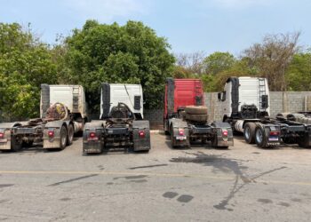 Polícia Civil apreende quatro caminhões adulterados em operação de combate à clonagem de veículos