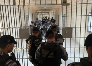 Segunda fase da Operação Raio Limpo apreende 71 celulares na PCE