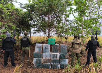 Polícia Civil apreende 500 tabletes de cocaína enterrados em sítio na fronteira