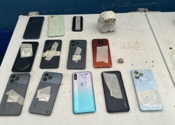 Operação no Complexo Penitenciário Ahmenon resulta na apreensão de 143 porções de droga, 29 celulares e 27 chips