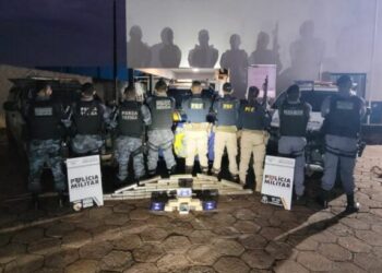 PM e PRF apreendem 41 tabletes de drogas durante abordagem na MT-020 em Canarana