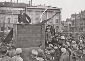 Da revolução à ruína: a fraqueza original que selou o destino do comunismo soviético