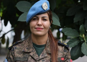 Tunisina ganha prêmio por investigações de crimes contra civis e forças de paz