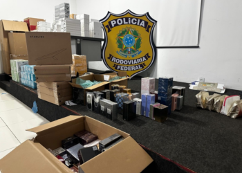 Fiscalização na BR-364 em Rondonópolis/MT resulta na apreensão de mercadorias sem comprovação fiscal