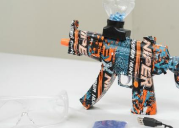 'Estão congelando bolinhas': quais os riscos das 'guerras' de armas em gel