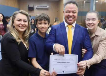 Cláudio Ferreira é diplomado em Rondonópolis