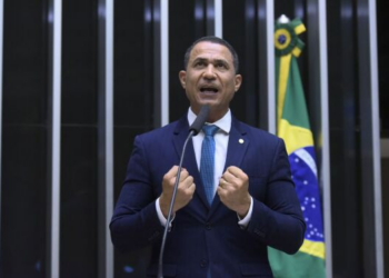 Assis é confirmado para o cargo de vice-líder da oposição na Câmara