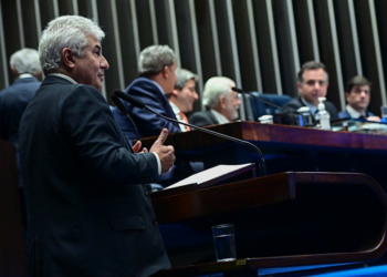 Aprovado acordo com a China para produção de satélites