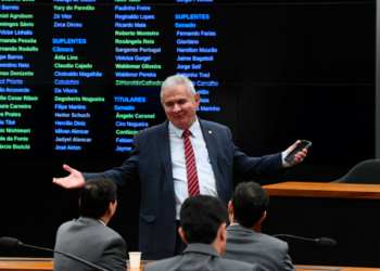 Relator confirma que votação de Orçamento ficará para 2025