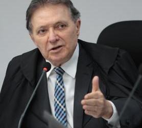 TCE-MT determina medidas para reparação de danos ao asfalto