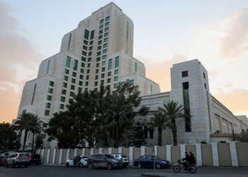 Autoridades dos EUA se encontram em Damasco com grupo que está comandando Síria