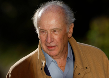 Ex-presidente do FMI é condenado a quase cinco anos de prisão por corrupção