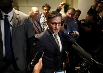 Câmara dos EUA aprova projeto de lei para evitar 'shutdown' e texto vai ao Senado